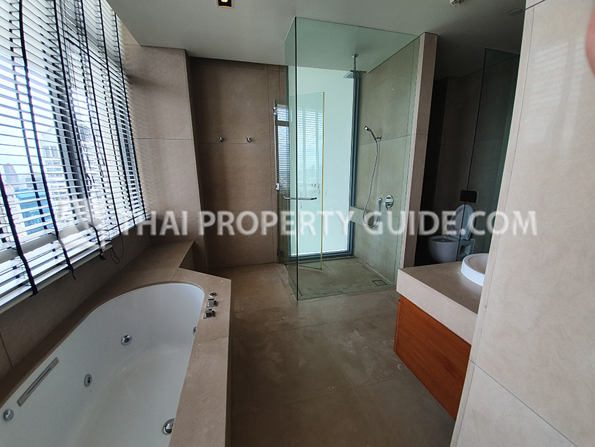 Condominium in Sathorn : Sukhothai Residence (Sathorn) 