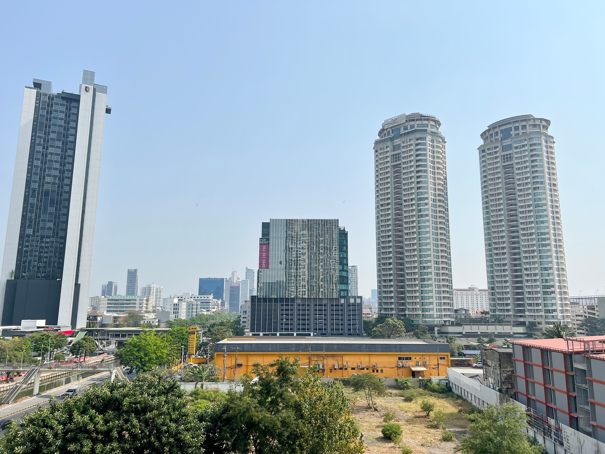 Condominium in Sathorn : The Empire Place Sathorn 