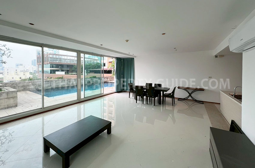 Condominium in Sathorn : The Empire Place Sathorn 