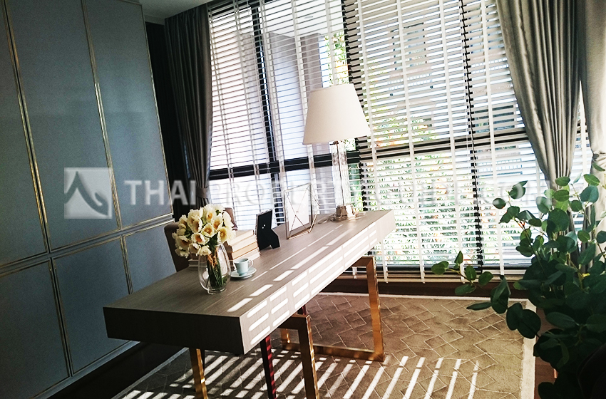 Condominium in Sathorn 