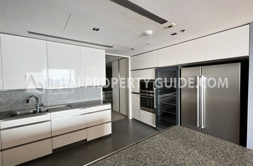Condominium in Sathorn : The Met Sathorn 