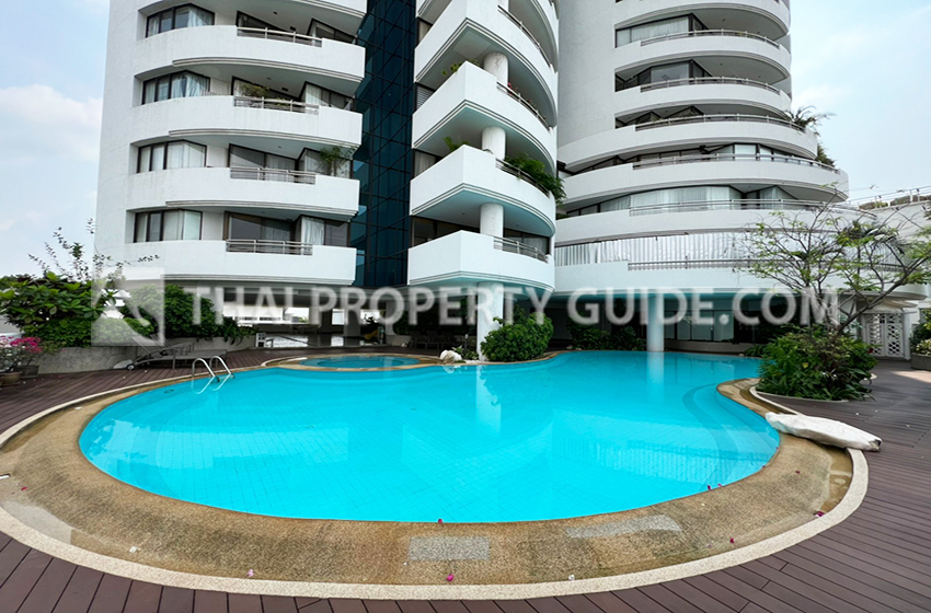 Condominium in Sathorn 