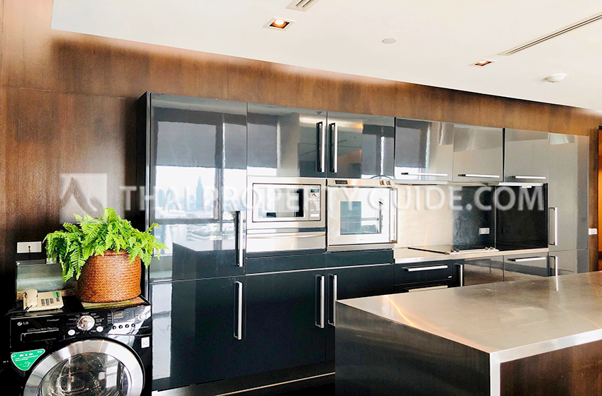 Condominium in Sathorn 