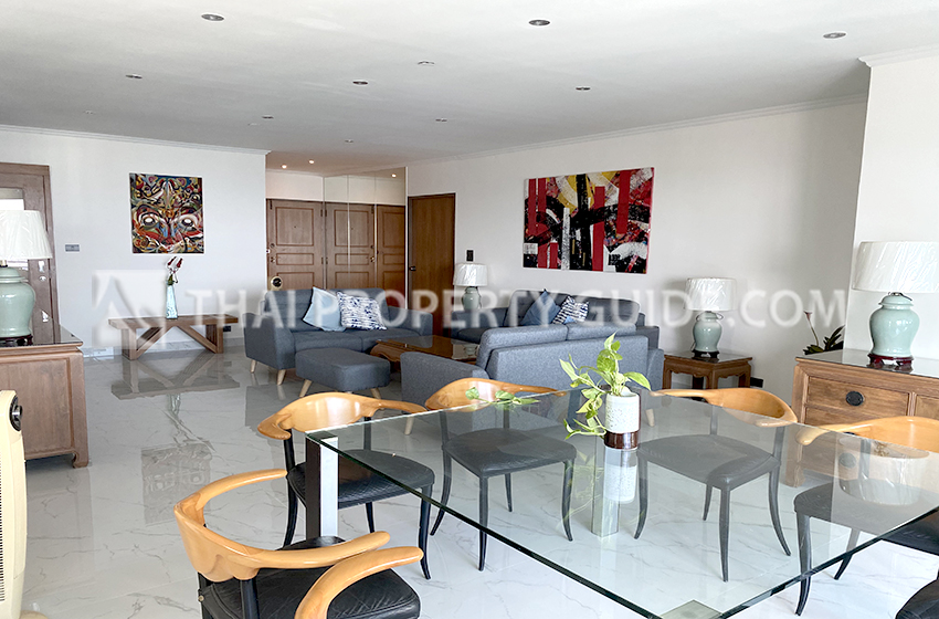 Condominium in Sathorn 