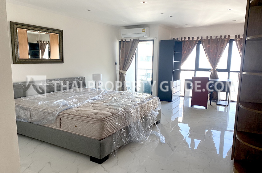 Condominium in Sathorn 