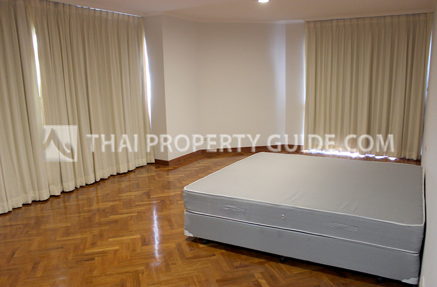 Condominium in Sathorn 