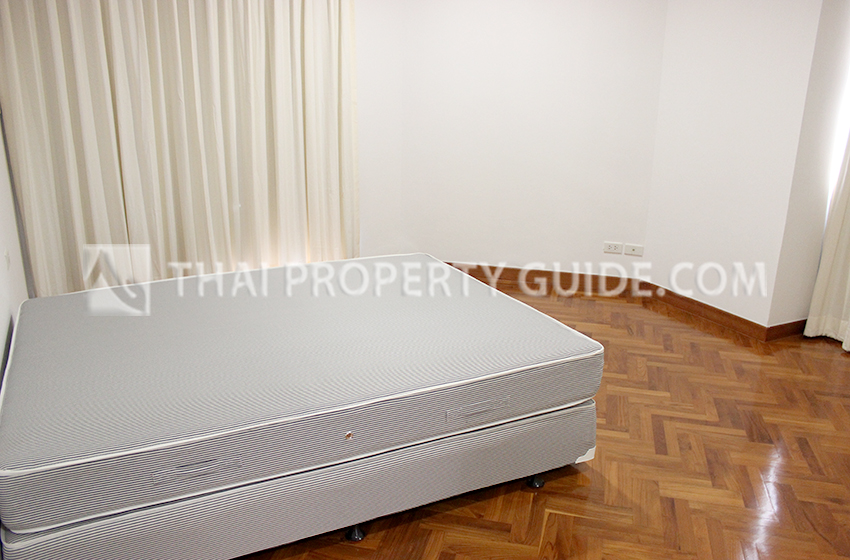 Condominium in Sathorn 