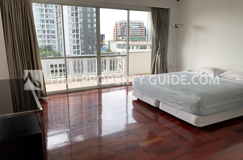 Condominium in Sathorn 