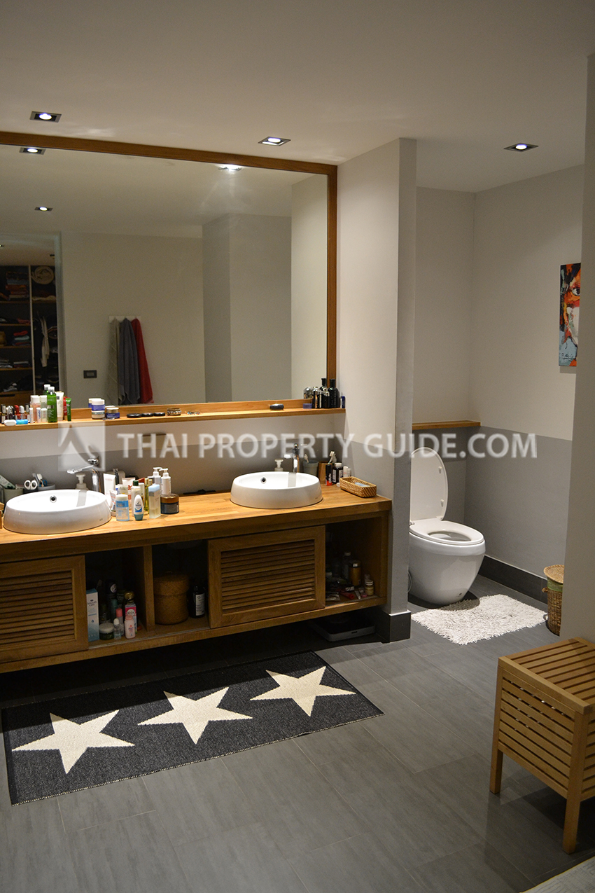 Condominium in Sathorn 