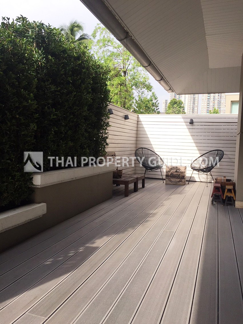 Condominium in Sathorn 