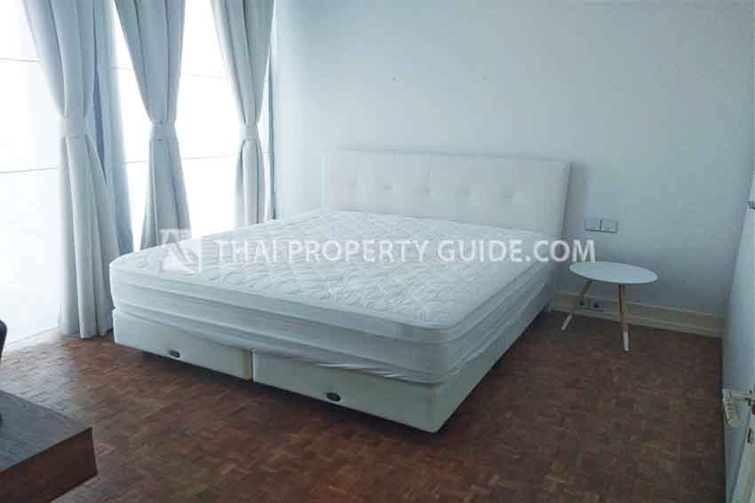 Condominium in Sathorn 