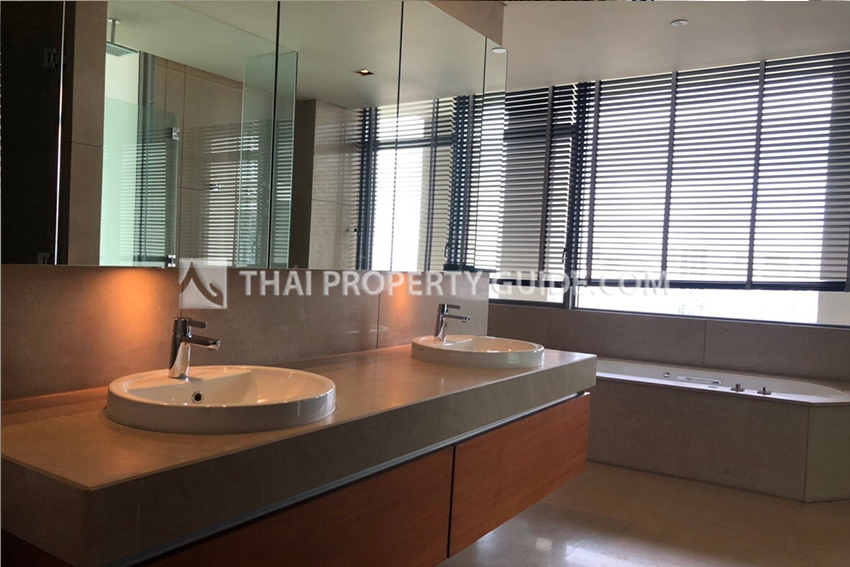 Condominium in Sathorn : Sukhothai Residence (Sathorn) 