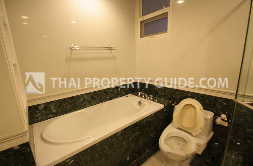 Condominium in Sathorn 