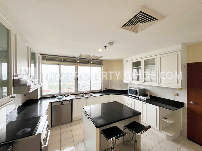 Condominium in Sathorn 