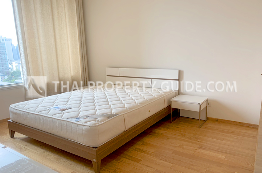 Condominium in Sathorn : The Empire Place Sathorn 