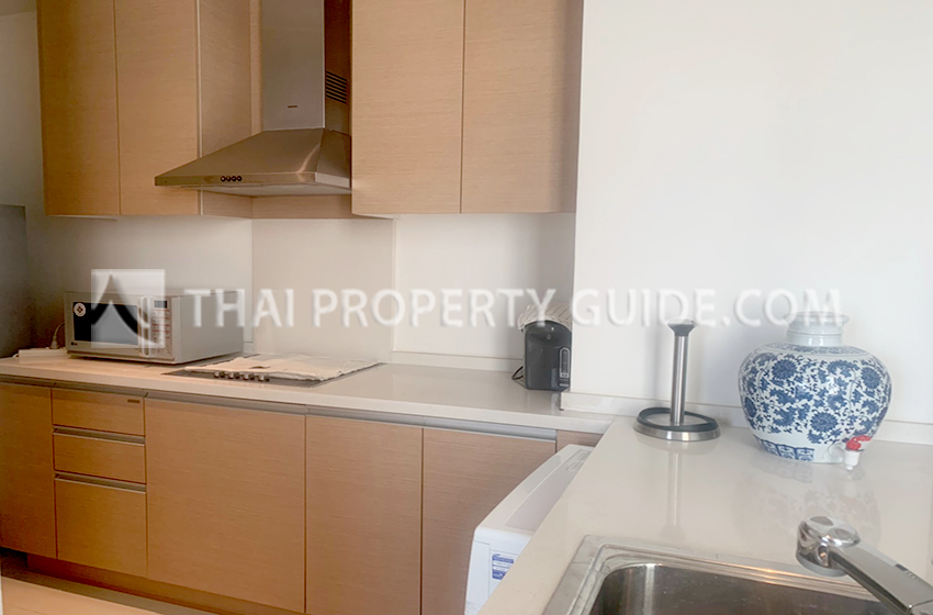 Condominium in Sathorn : The Empire Place Sathorn 