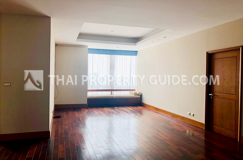 Condominium in Sathorn 