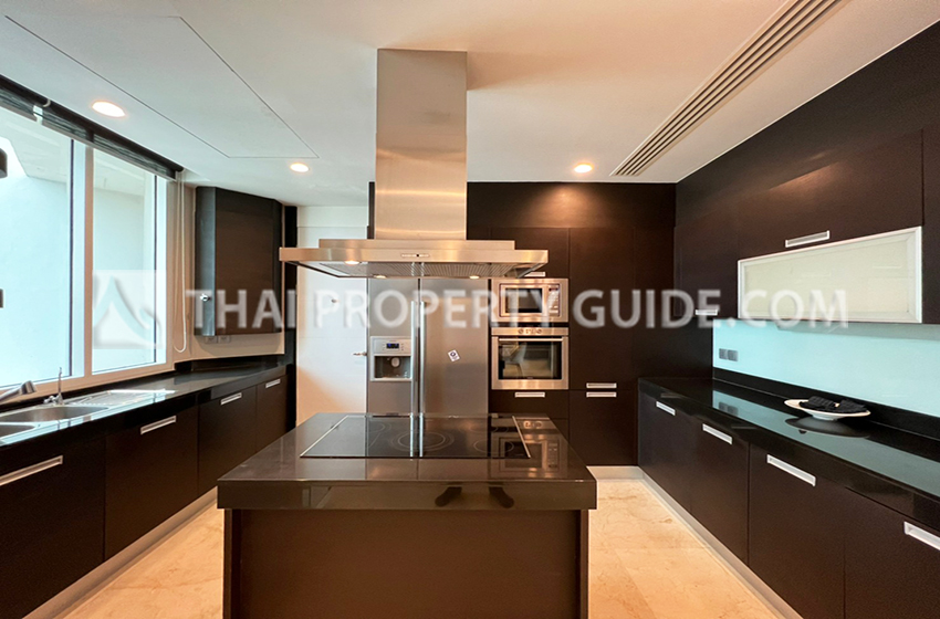 Condominium in Sathorn : The Infinity 