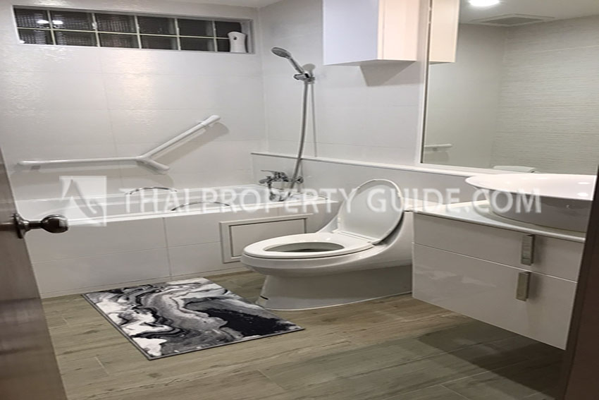 Condominium in Sathorn 