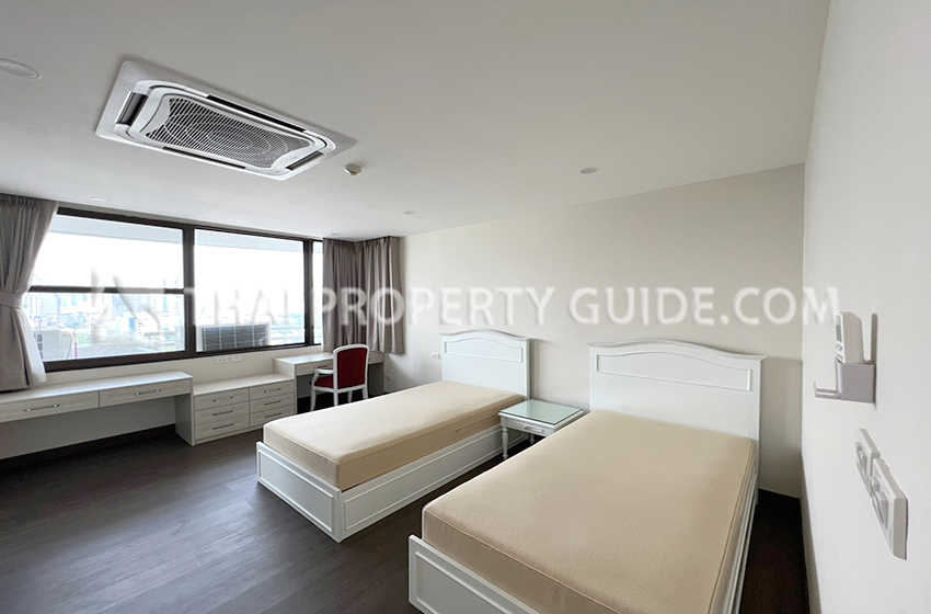 Condominium in Sathorn 