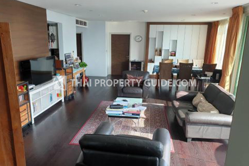 Condominium in Sathorn 
