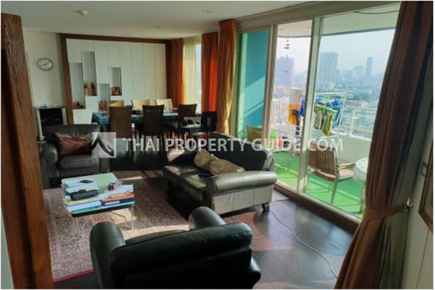 Condominium in Sathorn 