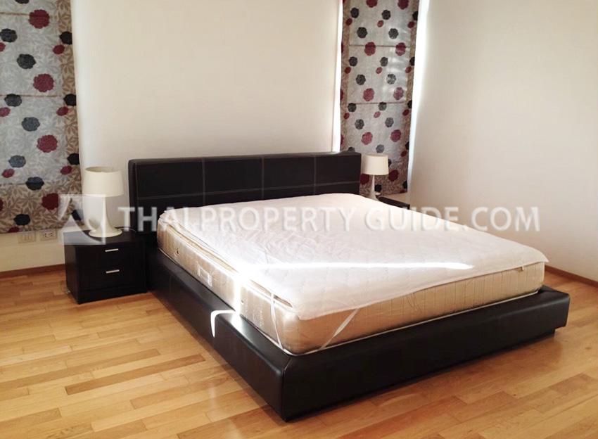Condominium in Sathorn : The Empire Place Sathorn 