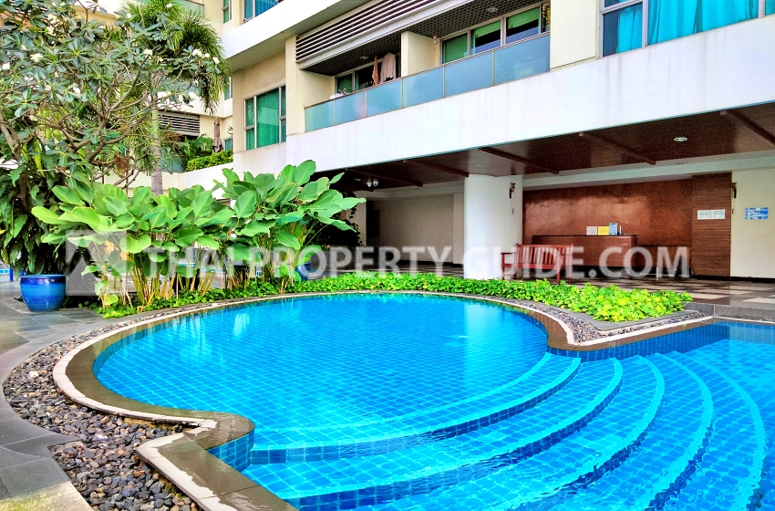 Condominium in Sathorn 