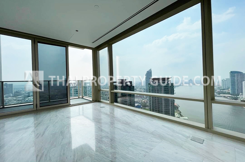 Condominium in Sathorn 