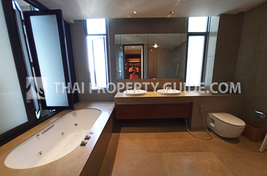 Condominium in Sathorn : Sukhothai Residence (Sathorn) 
