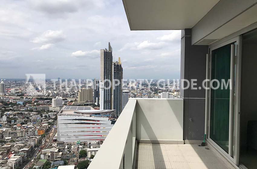 Condominium in Sathorn 
