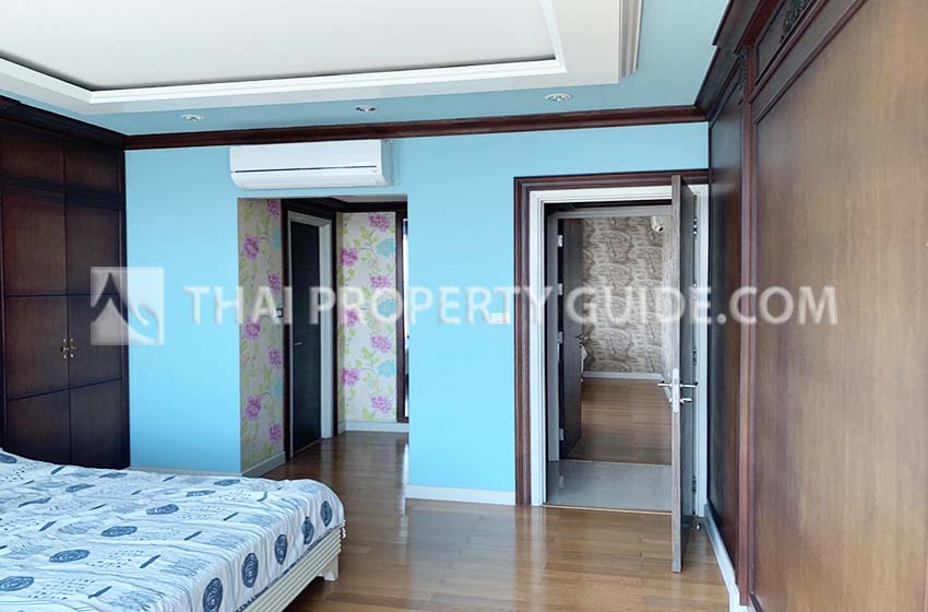 Condominium in Sathorn 