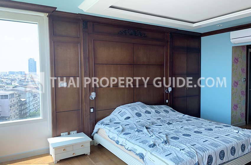 Condominium in Sathorn 