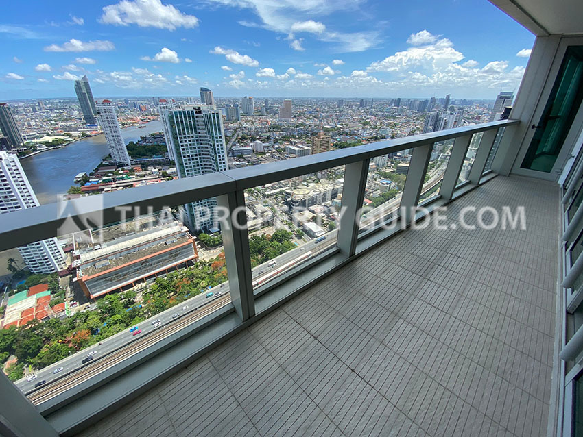 Condominium in Sathorn 