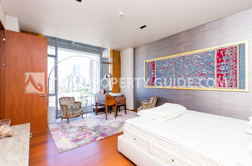 Condominium in Sathorn : Sukhothai Residence (Sathorn) 
