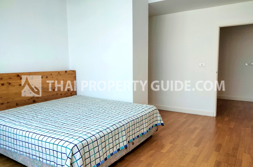 Condominium in Sathorn 