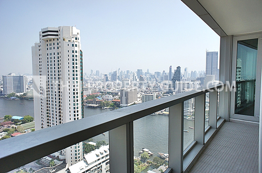 Condominium in Sathorn 