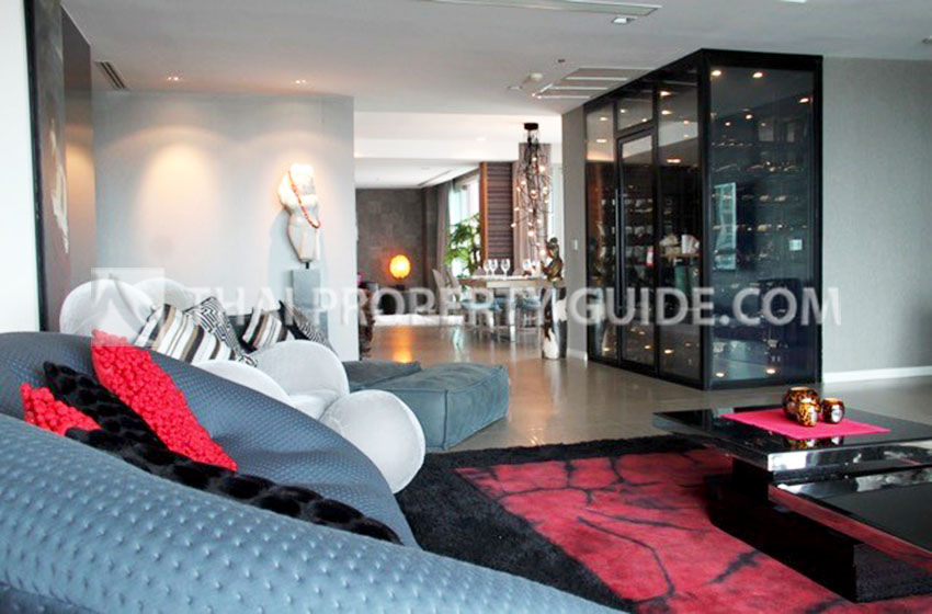 Condominium in Sathorn 