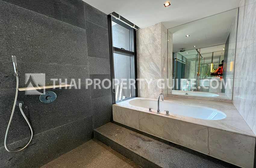 Condominium in Sathorn : The Met Sathorn 