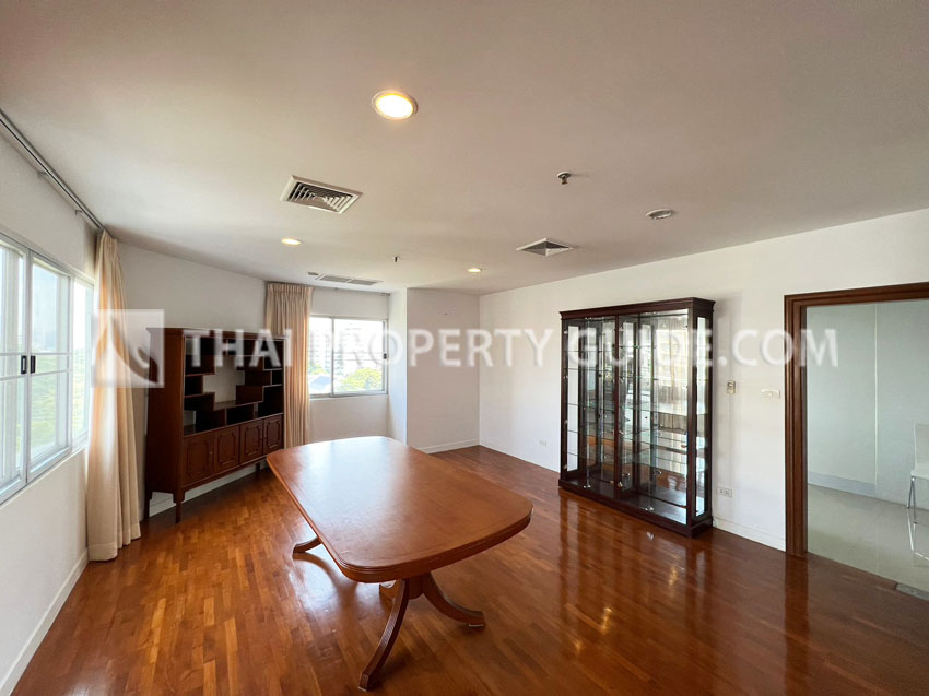 Condominium in Sathorn 