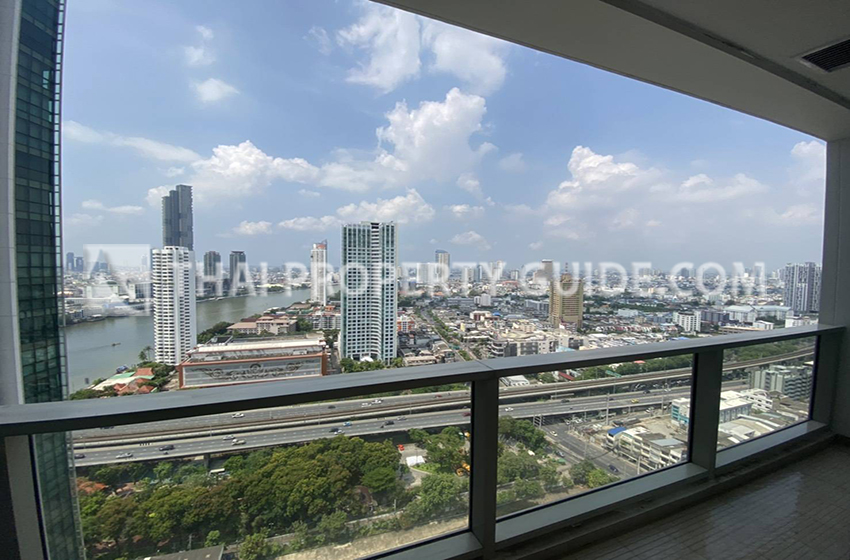 Condominium in Sathorn 