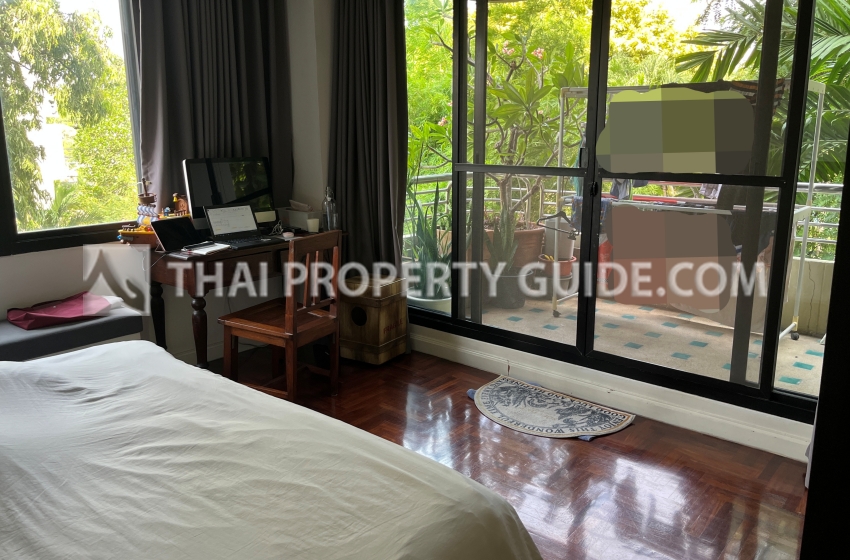 Condominium in Sathorn 