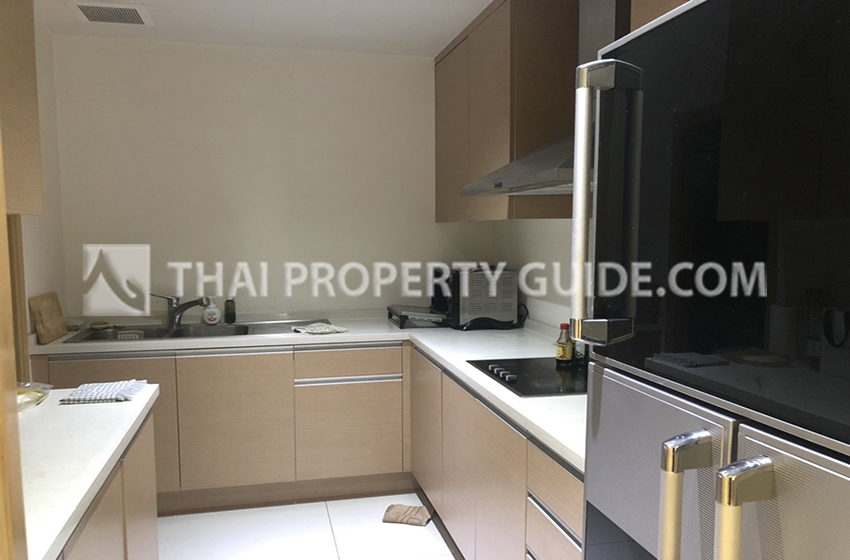 Condominium in Sathorn : The Empire Place Sathorn 
