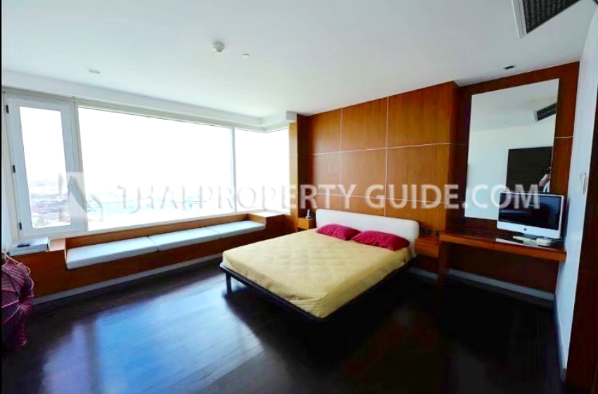 Condominium in Sathorn 