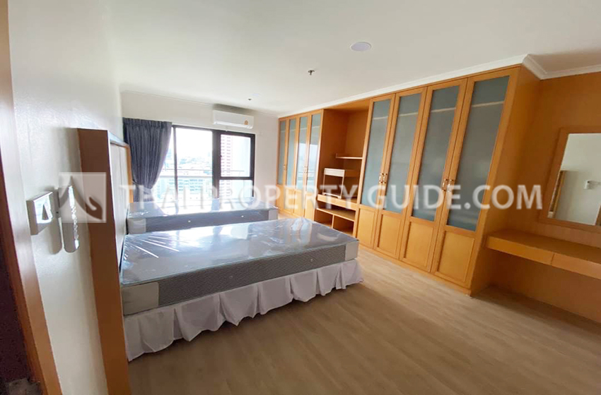 Condominium in Sathorn 