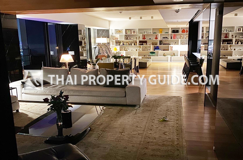Condominium in Sathorn : The Met Sathorn 