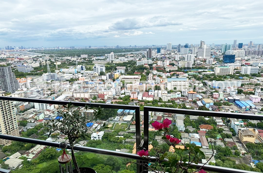 Condominium in Sathorn : The Met Sathorn 