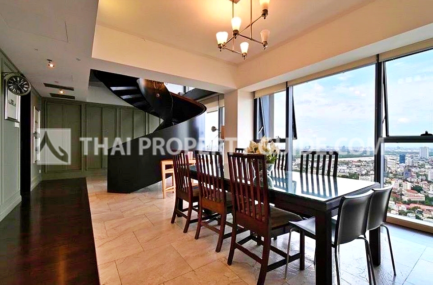 Condominium in Sathorn : The Met Sathorn 