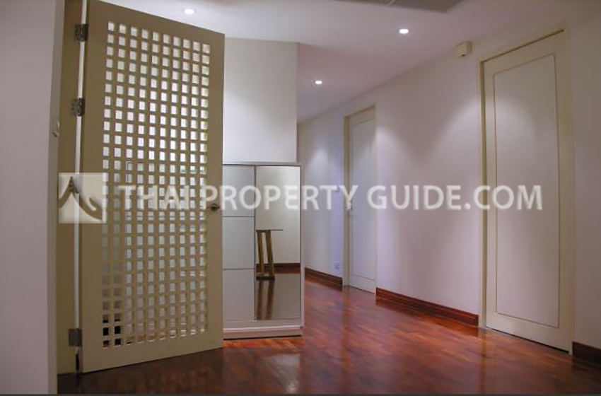 Condominium in Sathorn 