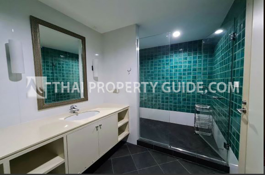 Condominium in Sathorn 